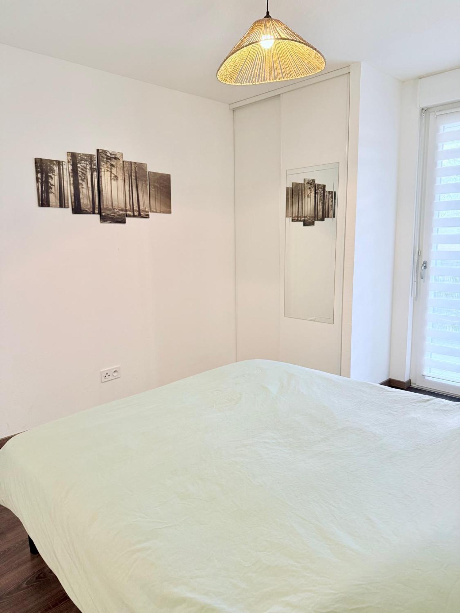 Le T2 Appartement Moderne Avec Terrasse Et Parking Straßburg Exterior foto