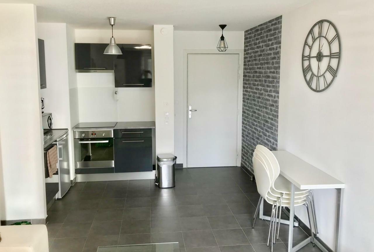 Le T2 Appartement Moderne Avec Terrasse Et Parking Straßburg Exterior foto